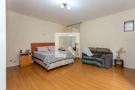 Casa à venda com 250m², 5 quartos e 8 vagasSuíte 1