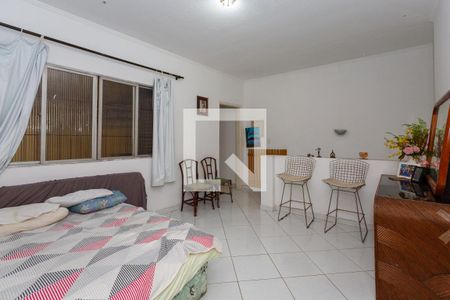 Casa à venda com 250m², 5 quartos e 8 vagasEdícula