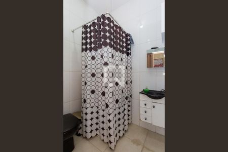 Casa à venda com 250m², 5 quartos e 8 vagasBanheiro de serviço