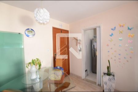 Sala de apartamento para alugar com 2 quartos, 45m² em Vicente de Carvalho, Rio de Janeiro