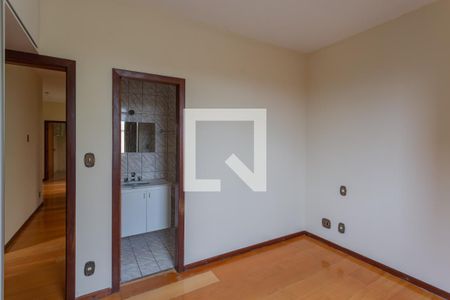 Apartamento para alugar com 120m², 3 quartos e 2 vagas Apartamento para alugar com 120m², 3 quartos e 2 vagasQuarto 3 - Suíte