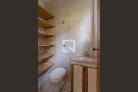 Apartamento para alugar com 120m², 3 quartos e 2 vagas Apartamento para alugar com 120m², 3 quartos e 2 vagasBanheiro de serviço