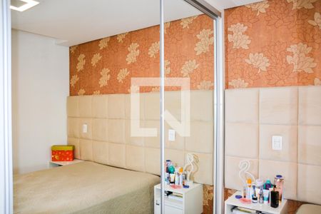 Apartamento à venda com 63m², 2 quartos e 2 vagas Apartamento à venda com 63m², 2 quartos e 2 vagasSuíte