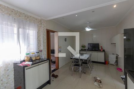 Casa à venda com 203m², 3 quartos e 6 vagasCozinha