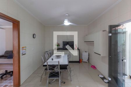 Casa à venda com 203m², 3 quartos e 6 vagasCozinha