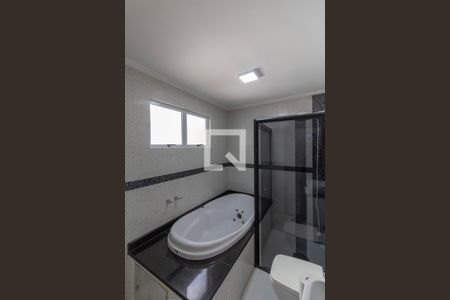 Casa à venda com 203m², 3 quartos e 6 vagasBanheiro Escritório