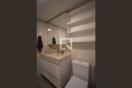 Apartamento para alugar com 80m², 2 quartos e 1 vaga Apartamento para alugar com 80m², 2 quartos e 1 vagaBanheiro
