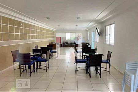 Apartamento para alugar com 44m², 2 quartos e 1 vaga Apartamento para alugar com 44m², 2 quartos e 1 vagaÁrea comum - Salão de festas