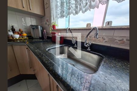 Casa à venda com 250m², 4 quartos e 6 vagasCozinha