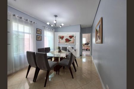 Casa à venda com 250m², 4 quartos e 6 vagasCopa
