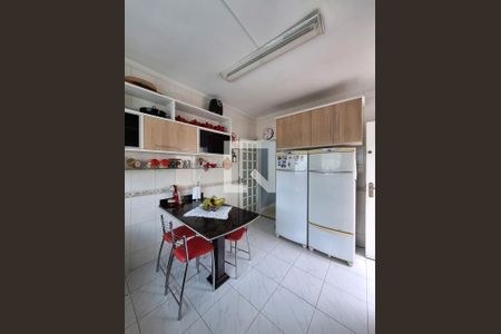 Casa à venda com 250m², 4 quartos e 6 vagasCozinha