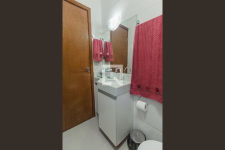 Casa de condomínio à venda com 69m², 2 quartos e 1 vaga Casa de condomínio à venda com 69m², 2 quartos e 1 vagaBanheiro