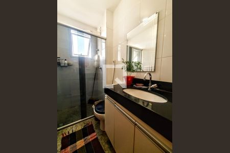 Banheiro  de apartamento à venda com 2 quartos, 58m² em Concórdia, Belo Horizonte
