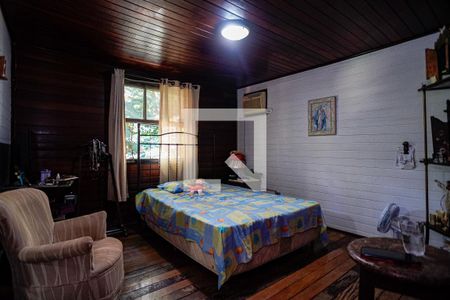 Casa de condomínio à venda com 995m², 4 quartos e 2 vagasSuite