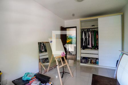 Casa de condomínio à venda com 995m², 4 quartos e 2 vagasQuarto Extra