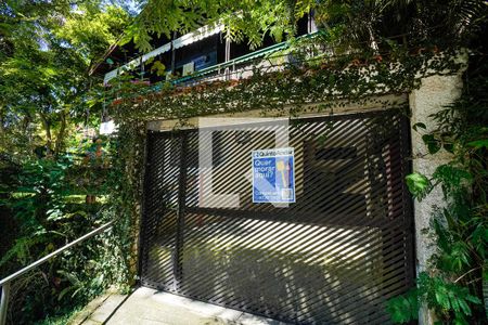 Casa de condomínio à venda com 995m², 4 quartos e 2 vagasfachada 