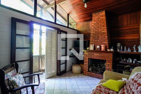 Casa de condomínio à venda com 995m², 4 quartos e 2 vagasSala