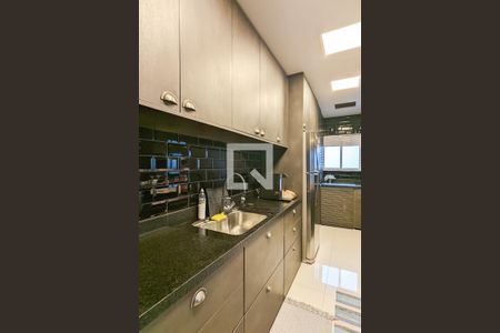 Apartamento à venda com 102m², 3 quartos e 2 vagasCozinha