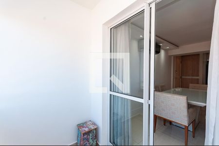 Apartamento à venda com 70m², 2 quartos e 1 vagaVaranda