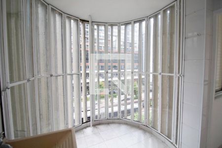 Apartamento para alugar com 102m², 2 quartos e 1 vagaÁrea de serviço