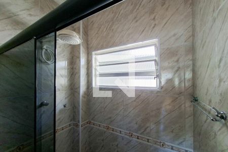 Banheiro Social de apartamento para alugar com 2 quartos, 50m² em Canto do Forte, Praia Grande
