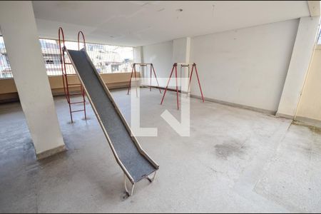 Apartamento para alugar com 65m², 2 quartos e 1 vagaÁrea comum - Playground