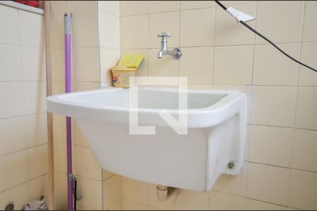 Apartamento para alugar com 65m², 2 quartos e 1 vagaÁrea de Serviço