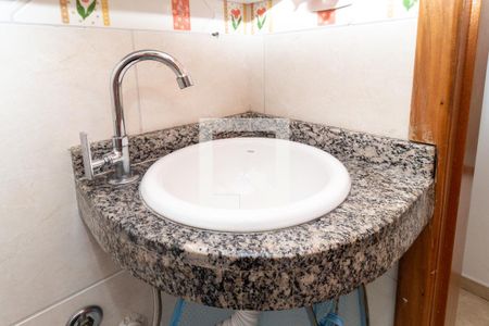 Casa de condomínio à venda com 115m², 4 quartos e 2 vagasBanheiro 3