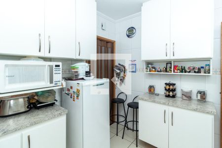 Casa de condomínio à venda com 115m², 4 quartos e 2 vagasCozinha