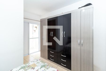 Casa de condomínio à venda com 115m², 4 quartos e 2 vagasSuíte 2