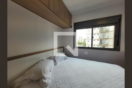 Quarto de apartamento à venda com 1 quarto, 40m² em Cambuí, Campinas
