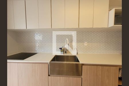 Cozinha de apartamento para alugar com 1 quarto, 40m² em Cambuí, Campinas