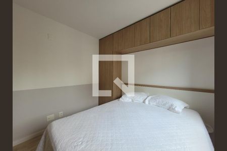 Quarto de apartamento à venda com 1 quarto, 40m² em Cambuí, Campinas