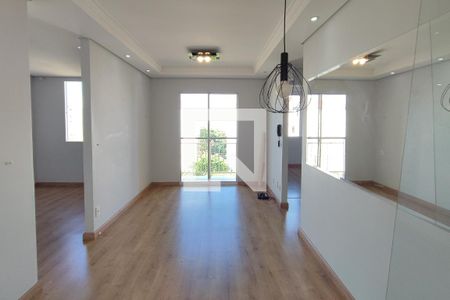 Sala de apartamento para alugar com 3 quartos, 64m² em Vila Marieta, Campinas