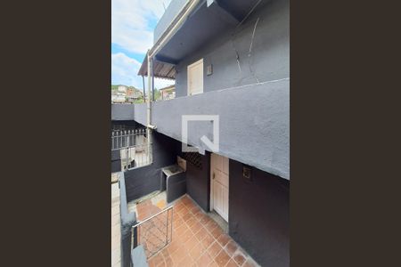 Casa de condomínio para alugar com 30m², 1 quarto e sem vaga Casa de condomínio para alugar com 30m², 1 quarto e sem vagaEntrada
