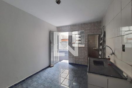Cozinha de casa de condomínio para alugar com 1 quarto, 30m² em Vila Roque, São Paulo