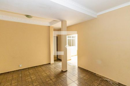 Sala de casa para alugar com 4 quartos, 350m² em Madureira, Rio de Janeiro