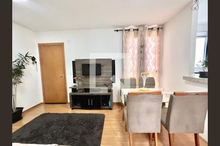 Sala de apartamento à venda com 2 quartos, 48m² em Chácaras Cotia, Contagem