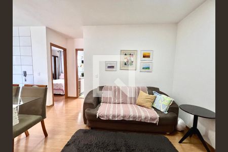 Sala de apartamento à venda com 2 quartos, 48m² em Chácaras Cotia, Contagem