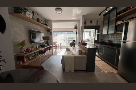 Sala de TV de apartamento para alugar com 1 quarto, 67m² em Jardim Vera Cruz, São Paulo