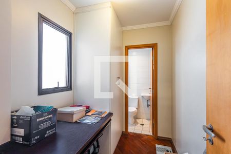 Apartamento para alugar com 148m², 4 quartos e 3 vagasÁrea de Serviço - Quarto