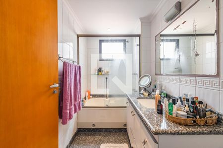 Apartamento para alugar com 148m², 4 quartos e 3 vagasBanheiro da Suíte 2