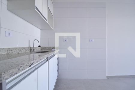 Cozinha de apartamento para alugar com 2 quartos, 43m² em Limão, São Paulo