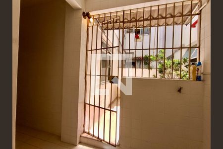 Apartamento à venda com 100m², 3 quartos e 1 vaga Apartamento à venda com 100m², 3 quartos e 1 vagaÁrea serviço