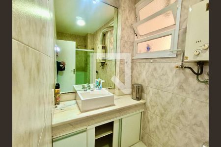 Apartamento à venda com 100m², 3 quartos e 1 vaga Apartamento à venda com 100m², 3 quartos e 1 vagaBanheiro social 2