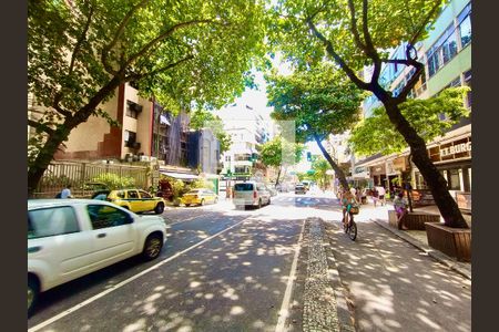 Apartamento à venda com 100m², 3 quartos e 1 vaga Apartamento à venda com 100m², 3 quartos e 1 vagaVista da Rua
