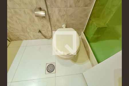 Apartamento à venda com 100m², 3 quartos e 1 vaga Apartamento à venda com 100m², 3 quartos e 1 vagaBanheiro social 2