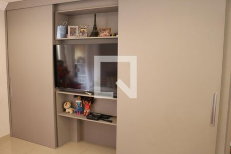 Sala de casa de condomínio à venda com 5 quartos, 210m² em Mauá, São Caetano do Sul