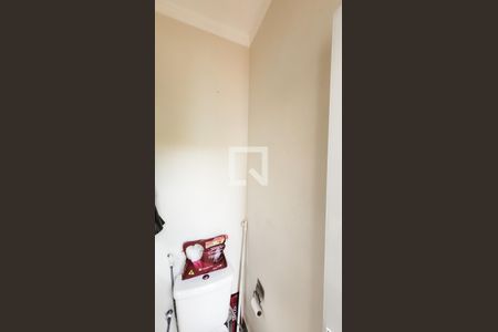 Casa de condomínio à venda com 445m², 3 quartos e 2 vagasBanheiro de serviço