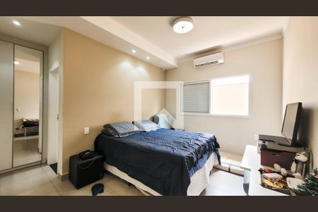 Casa de condomínio à venda com 445m², 3 quartos e 2 vagasSuíte master